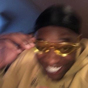 Meet your Posher, Pauline